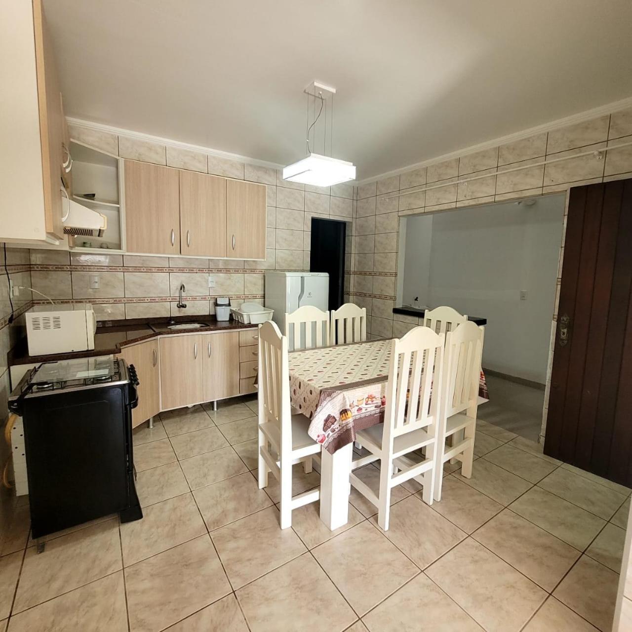 Bombinhas Brasil Residence II Guest House No Centro Bagian luar foto