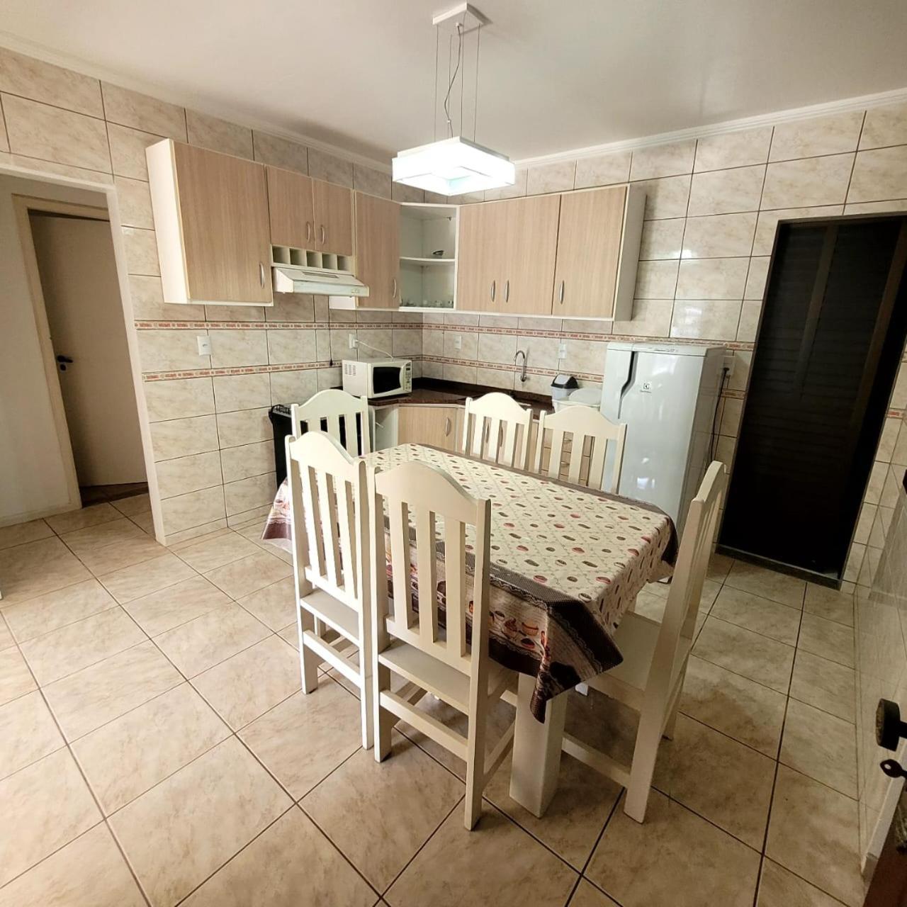 Bombinhas Brasil Residence II Guest House No Centro Bagian luar foto